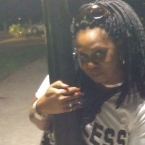 Meet your Posher, Pia